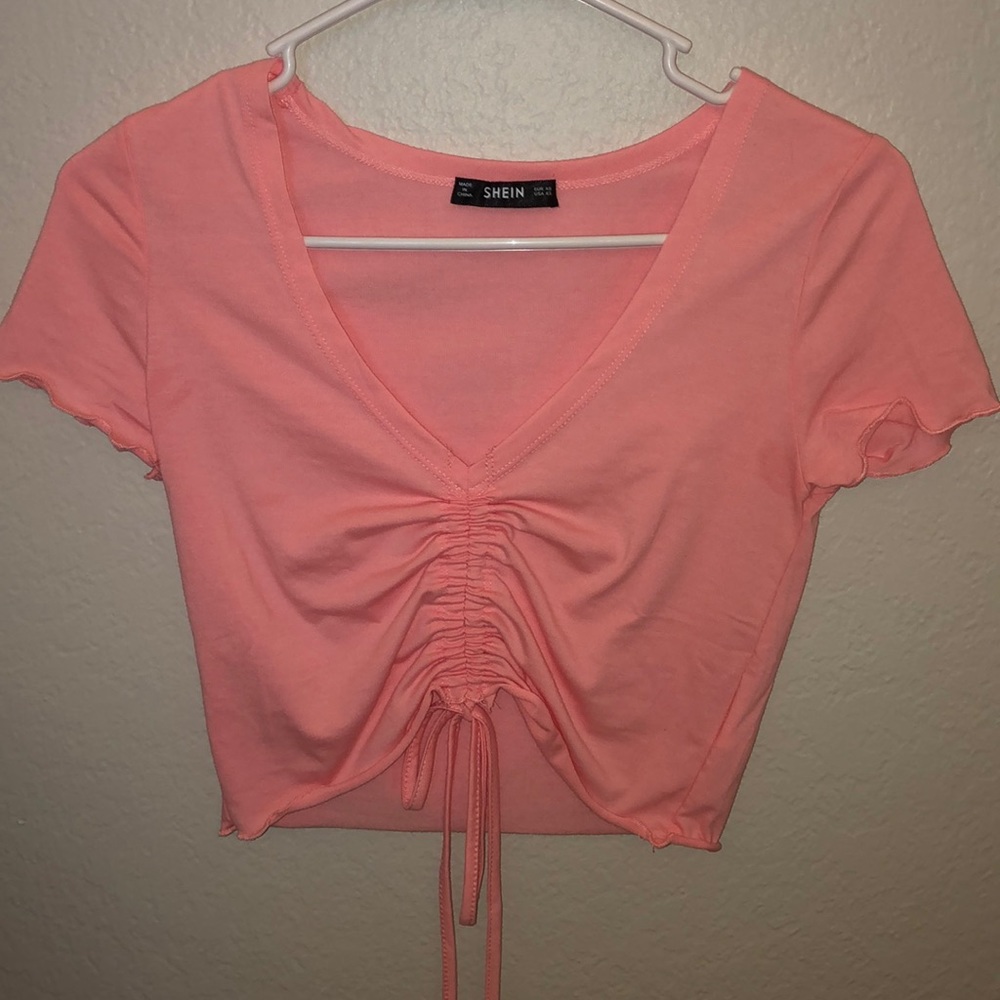 cropped t-shirt